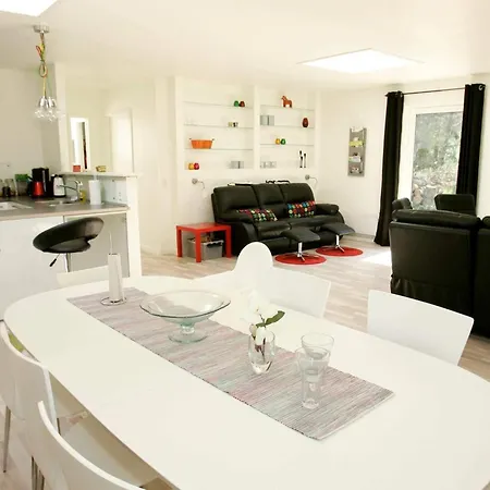 6 Person In Hadsund Tatil Evi